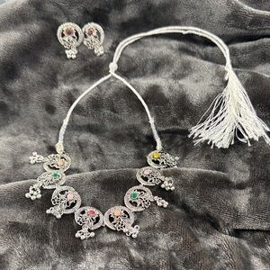 Elegant Silver Necklace and Earring Set
